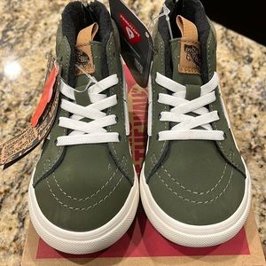 Vans kid size 8 toddler brand new SK8-Hi Zip